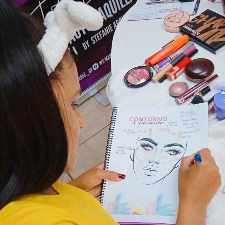 CURSO DE AUTOMAQUILLAJE